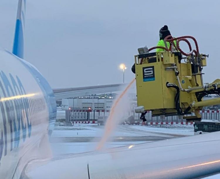 planes de-icing Samsic